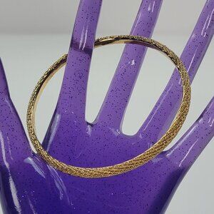 Vintage Signed LC Textured Gold Tone Metal Bangle Bracelet 7.5 In 3.8mm Wide